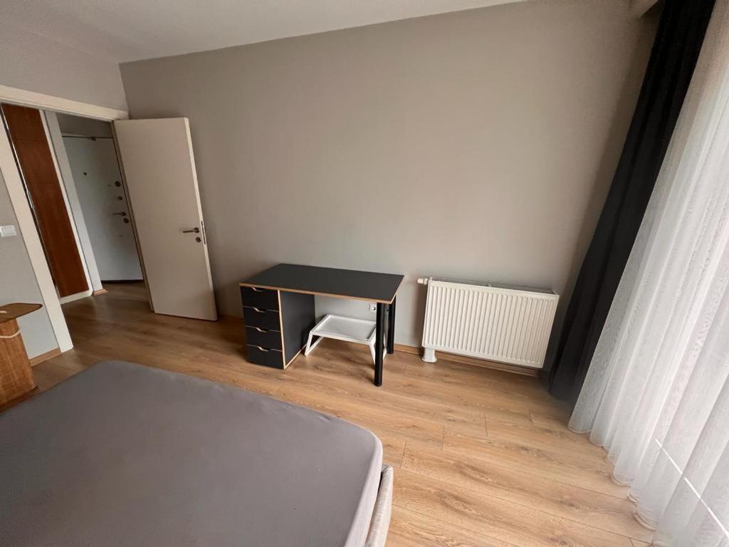 Daire Lens Living Center
